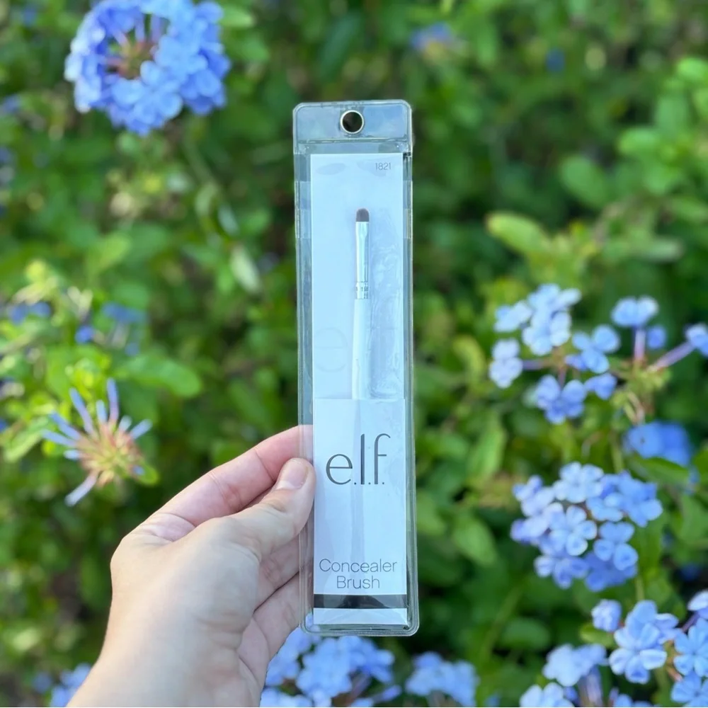 NEW e.l.f. Cosmetics Concealer Brush